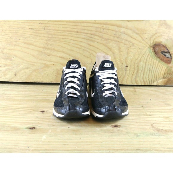 Nike Zoom Trainer Sneakers Womens 10 Black White Athletic Retro 2008 Running - Picture 2 of 7